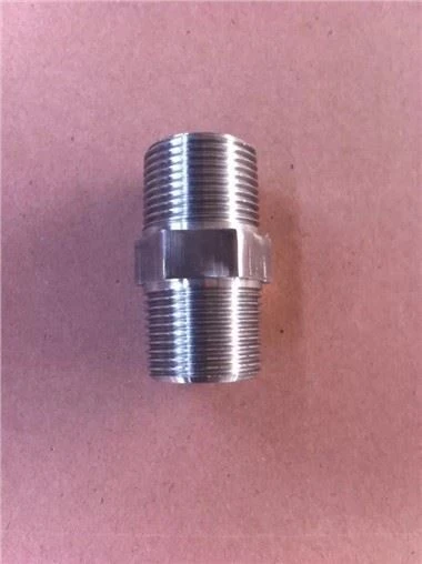EN 1.4550, ASTM TYPE 347H / UNS S34709 Smidd sexkantsnippel